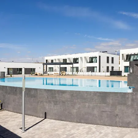 Nordes Sea View And Pool *