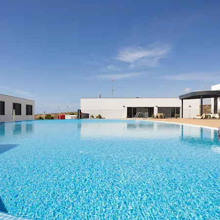 Nordes Sea View And Pool Daire
