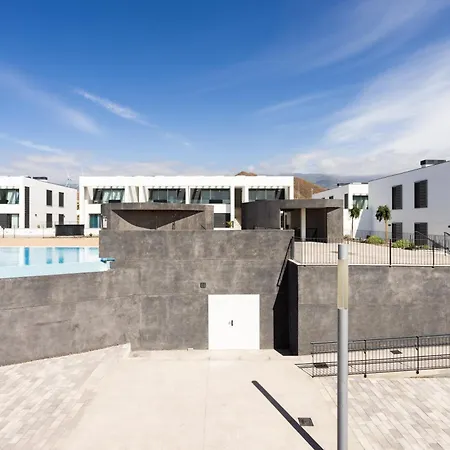 Nordes Sea View And Pool Daire *